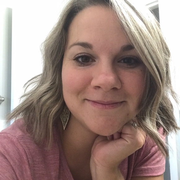 Meet your Posher, Natalie - Picture 1 of 1